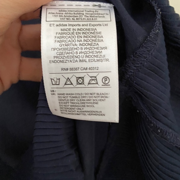 Adidas Originals adicolor Deluxe Sweatshirt With Pleated Trim - Picture 6 of 6